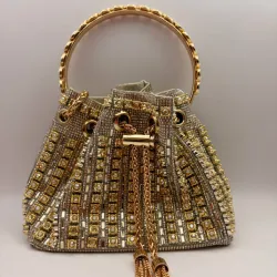 Ženske-bucket-torbice